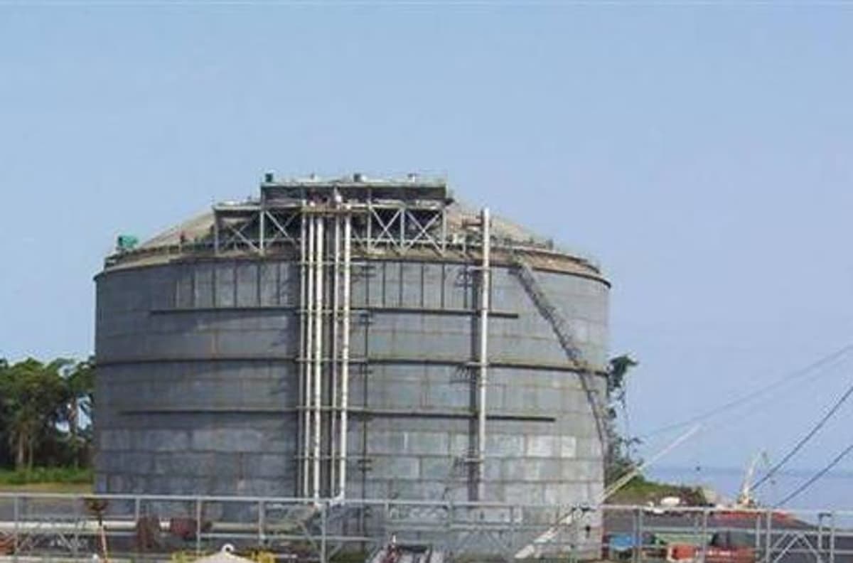 LNG liquefied natural gas storage tank at an export terminal facility