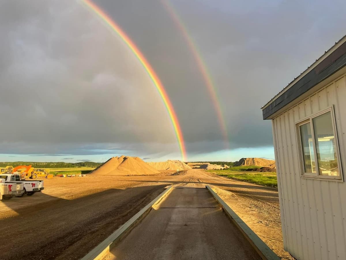 D. Ray Construction Ltd.