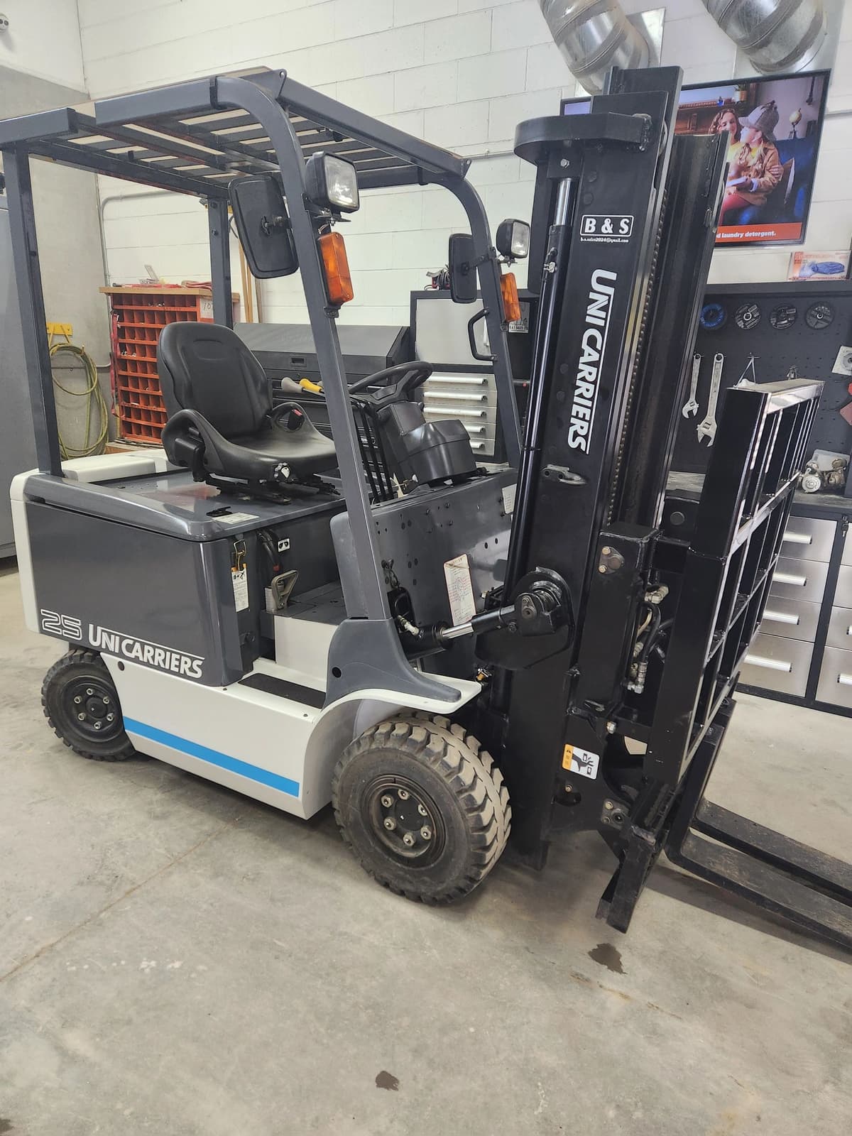 Red Deer Forklift Sales & Service Ltd