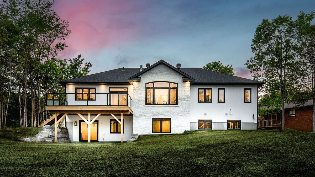 Universal Builders Inc