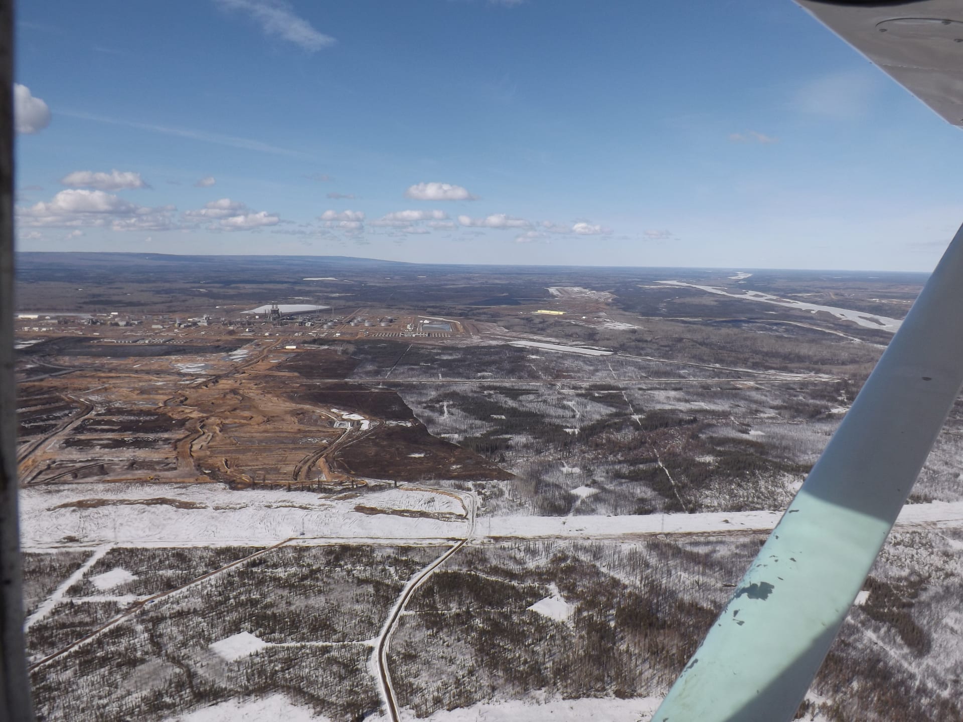 Aerial photograph of CNRL Horizon oil sands mining facility near Fort McMurray, Alberta