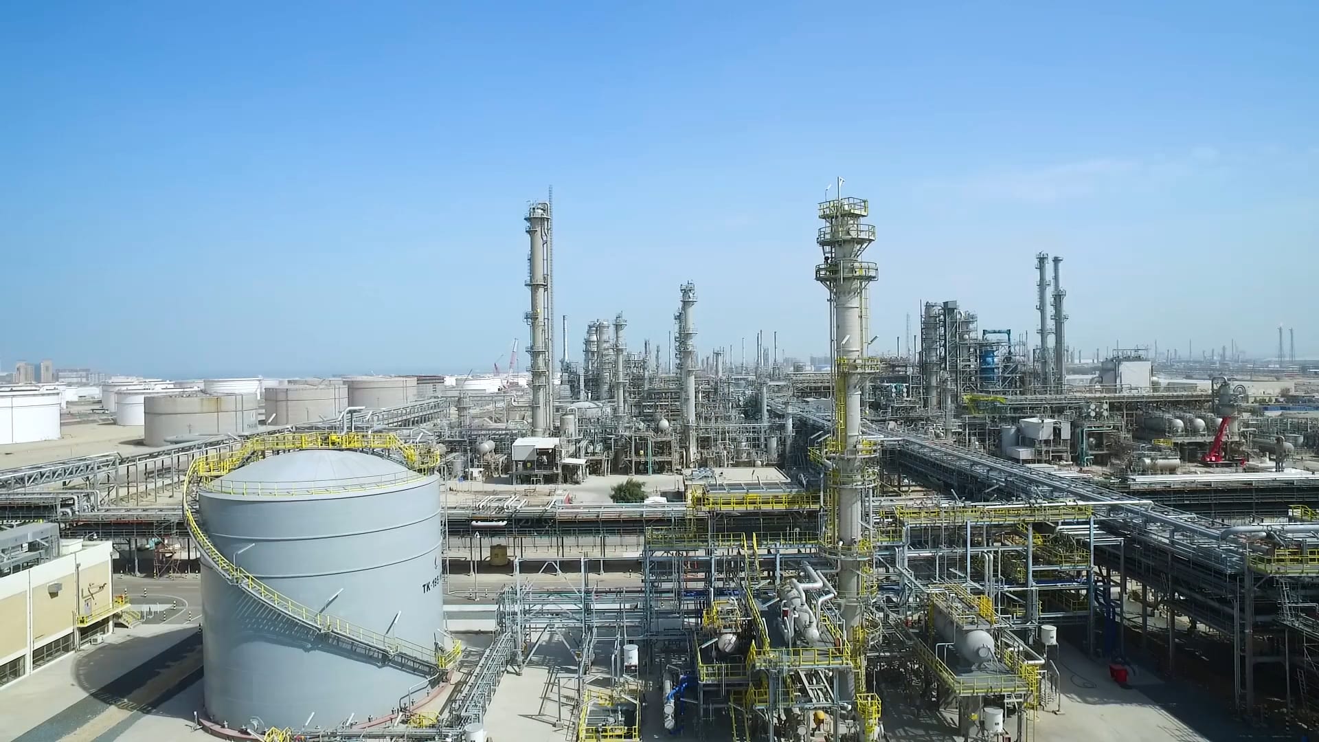 KNPC oil refineries facility using latest processing technologies in Kuwait